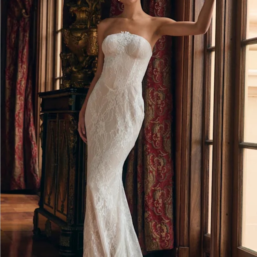 Valeria White Lace Strapless Bustier Maxi Dress Lulus